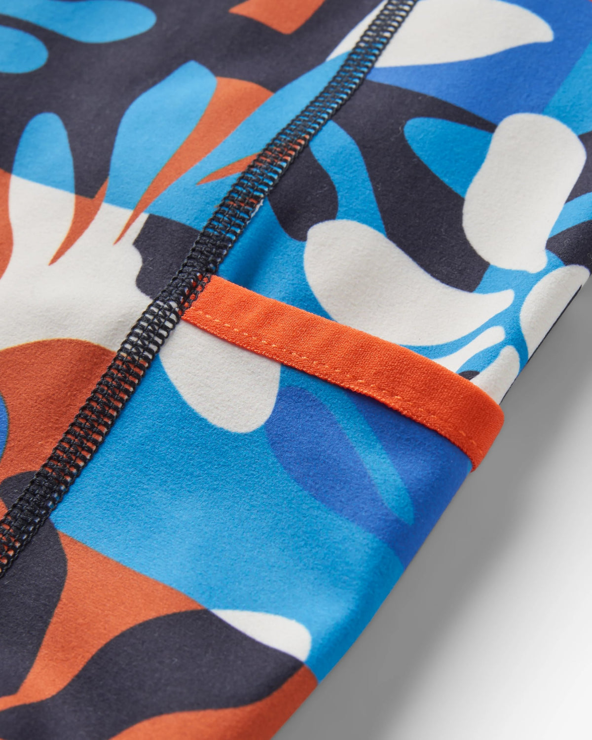 Mantra Active Legging - Mountain Foliage Blue - Flatlay