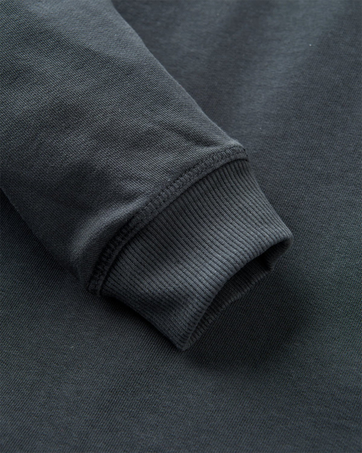 Remote Sweatshirt - Black - Flatlay