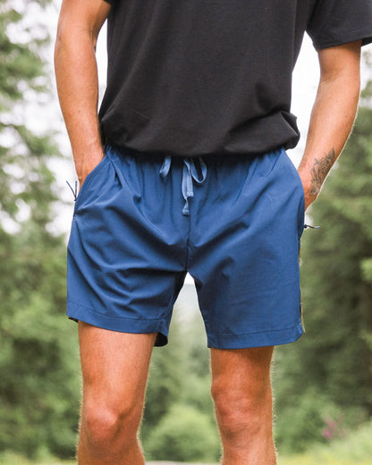 Swift Trail Short 7" - Dark Denim - Lifestyle
