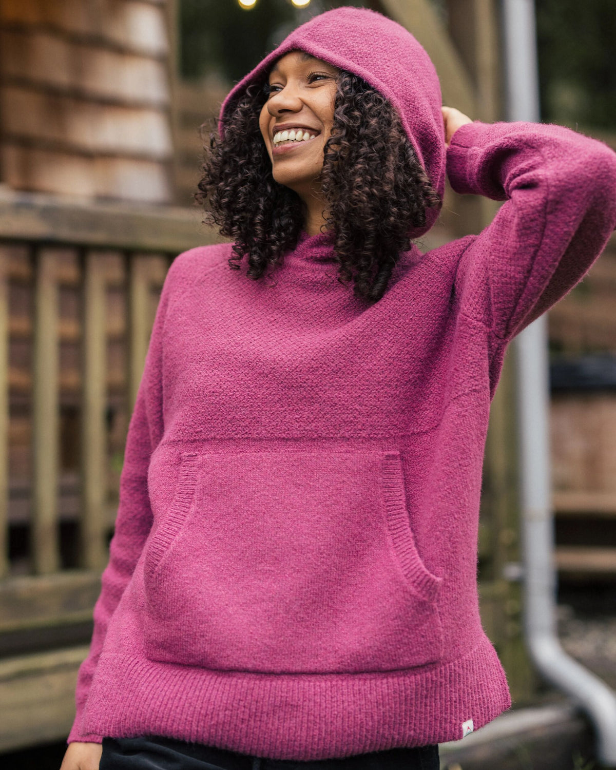 Cove Knitted Hoodie - Rhubarb - Lifestyle