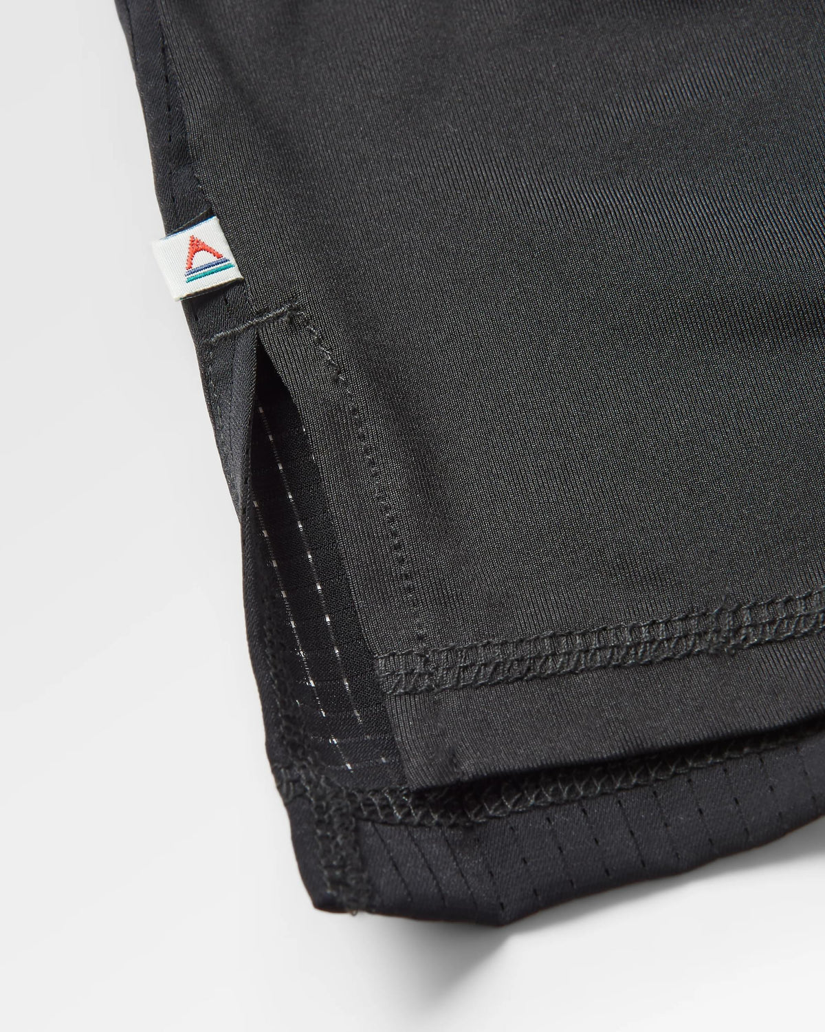 Aurora Active T-Shirt - Black - Flatlay