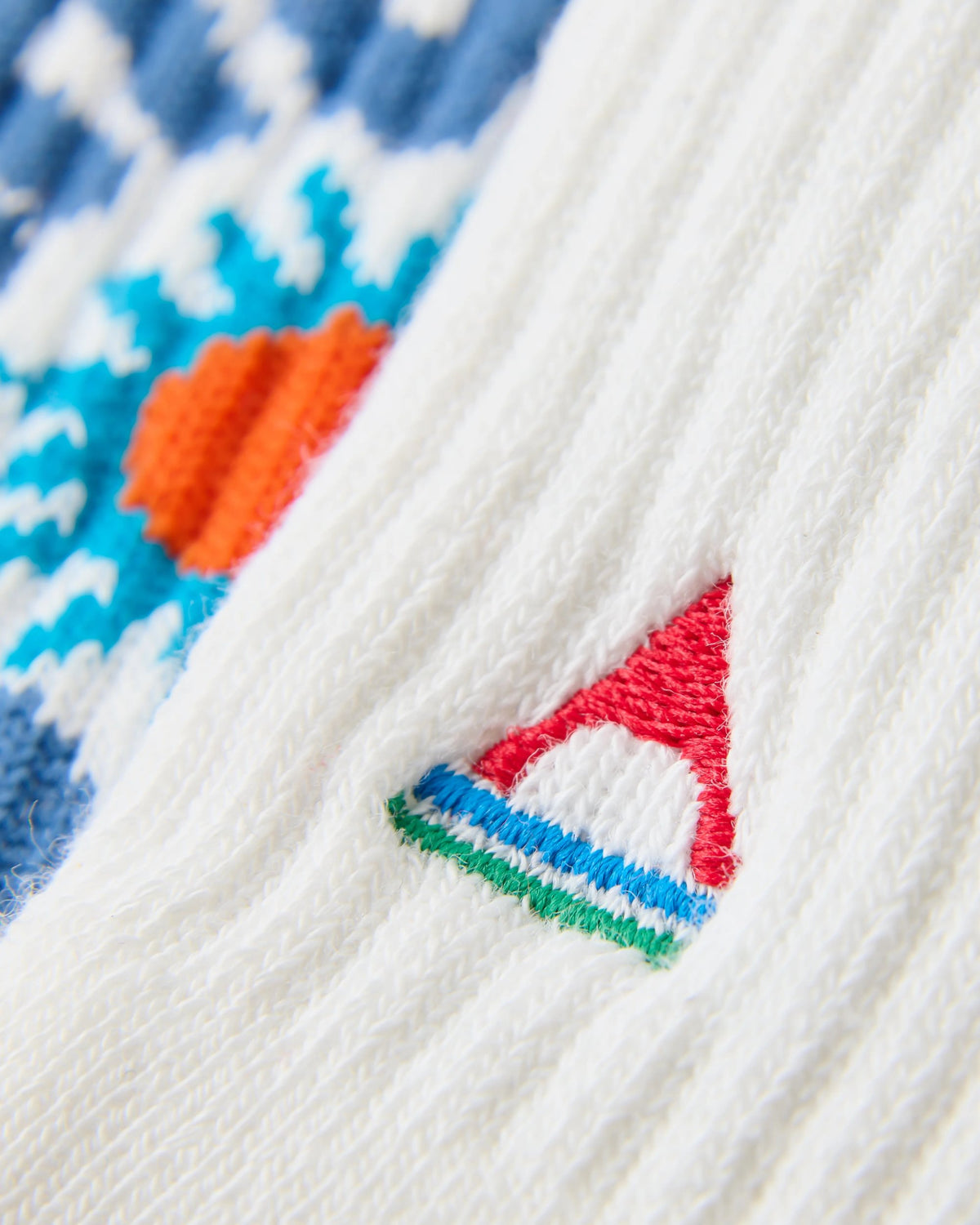 Made to Roam Graphic Crew Socks - White Sand - Flatlay