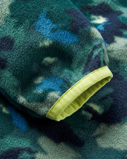 Adrift Polar Fleece - Alpine Camo Rain Forest - Flatlay