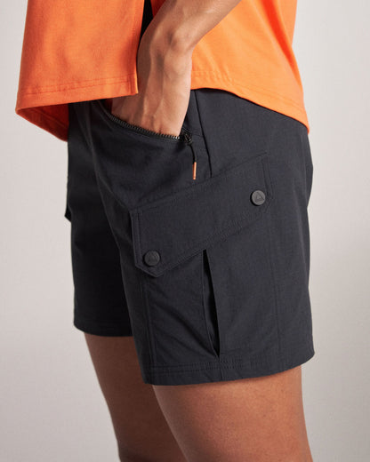 Sandstone Trail Short - Black - Studio Model