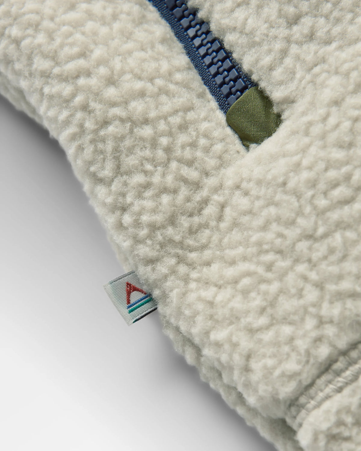 Offgrid Sherpa Fleece Vest - Oatmeal/Khaki - Flatlay