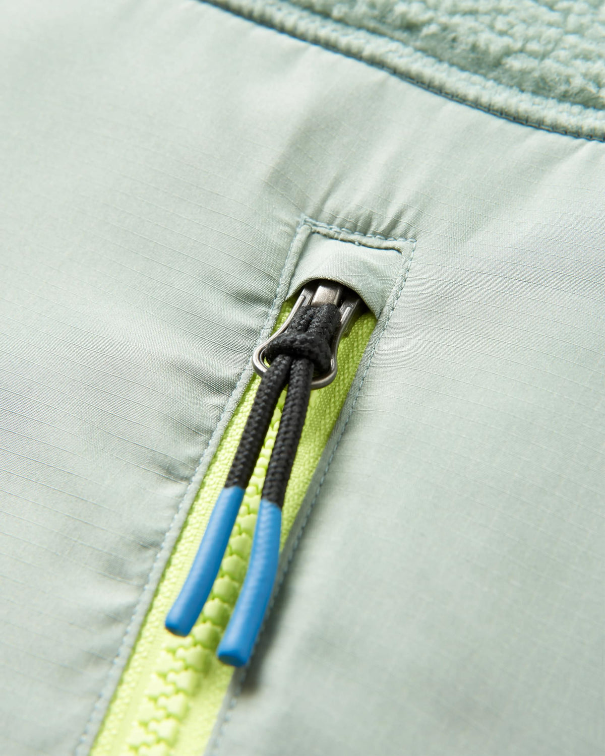 Beebalm Sherpa Fleece Vest - Pistachio - Flatlay