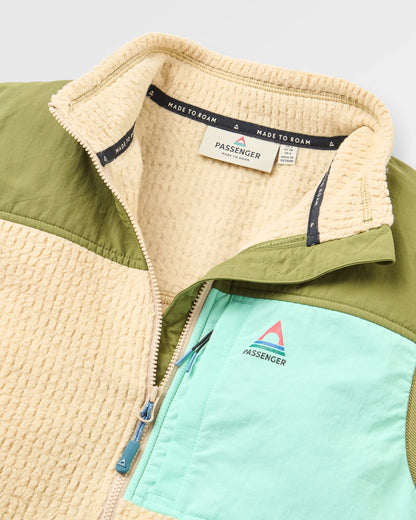 Venturescape Women's Fleece Vest - Desert/Clover - Flatlay