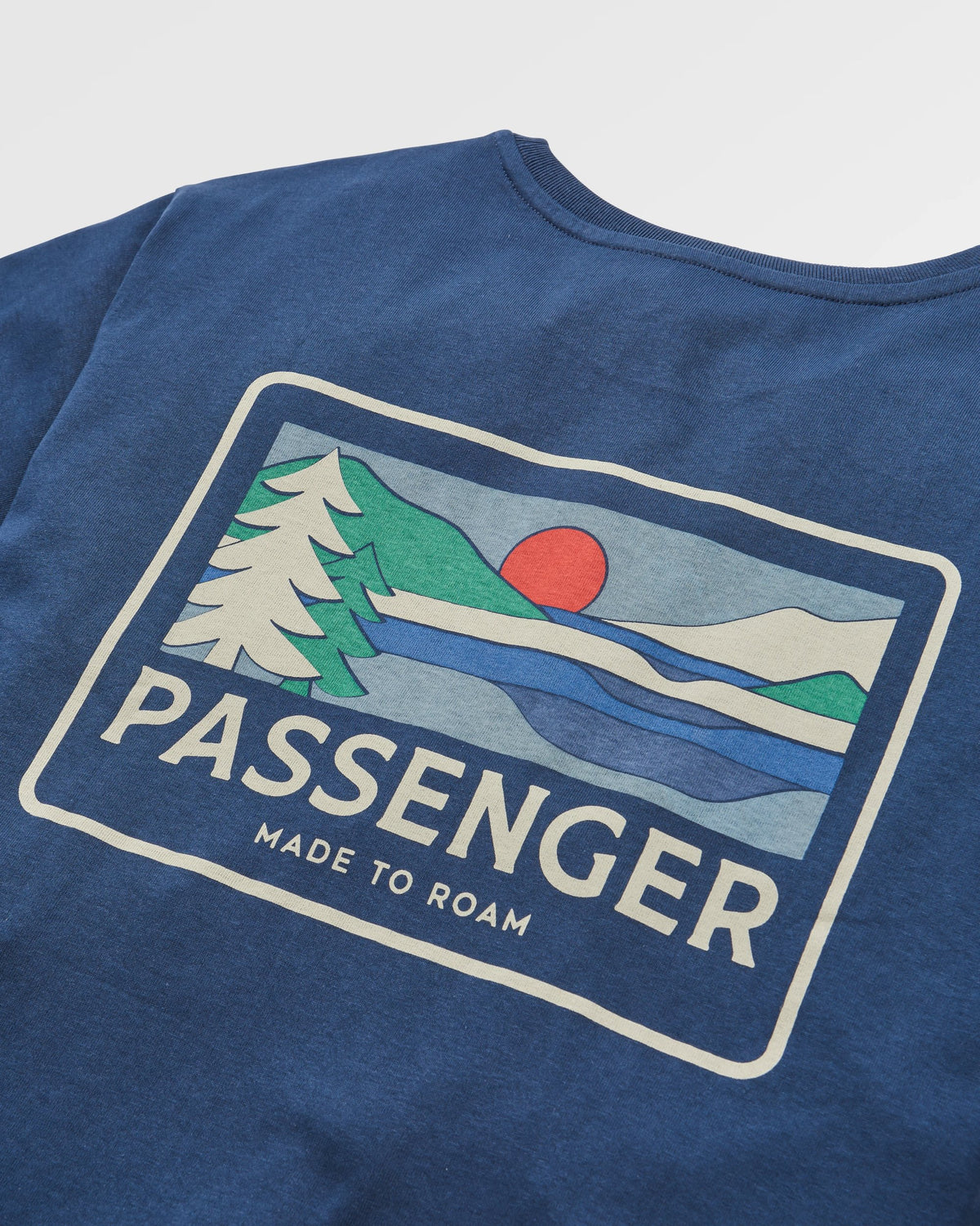 Roamer Men's T-Shirt - Rich Navy - Flatlay