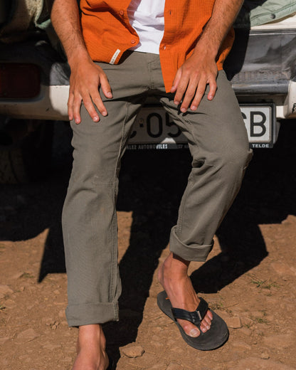Horizon Regular Fit Trouser - Dusty Olive - Lifestyle