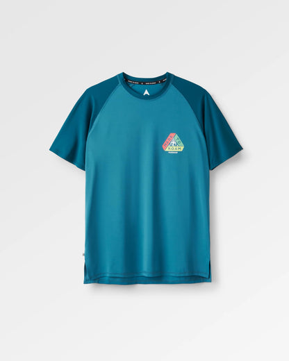 Dawn To Dusk Active T-shirt - Blue Steel - Flatlay