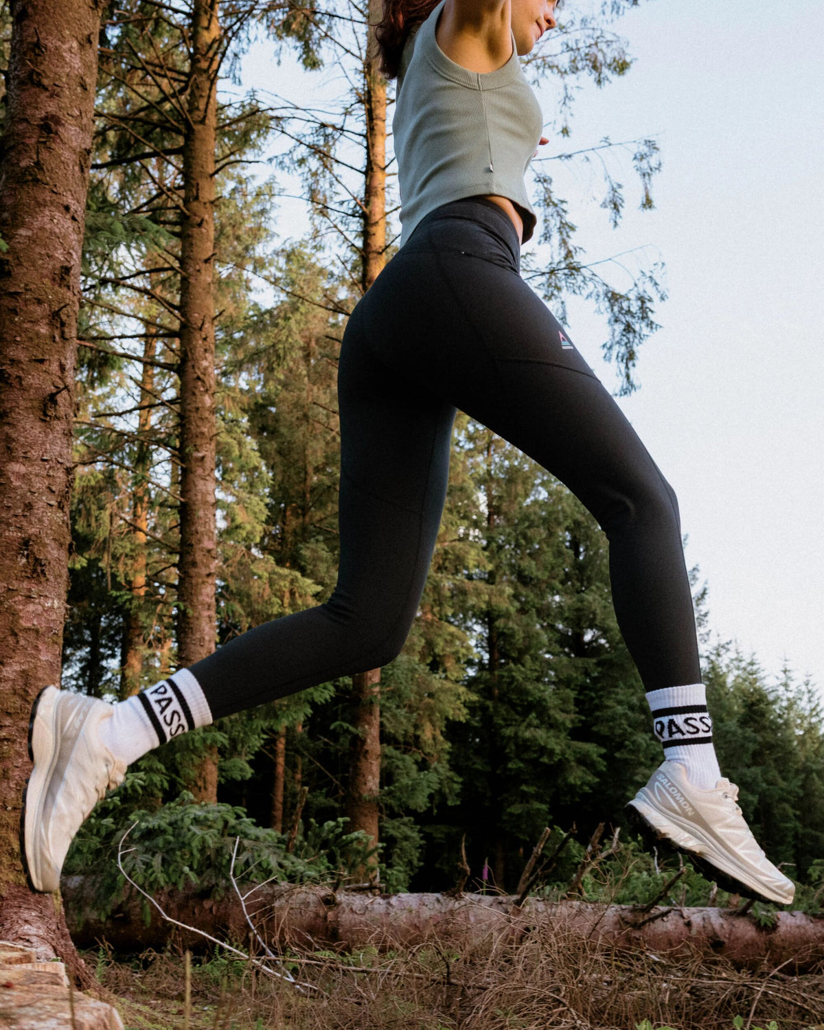 Solscape Active Legging - Black - Lifestyle