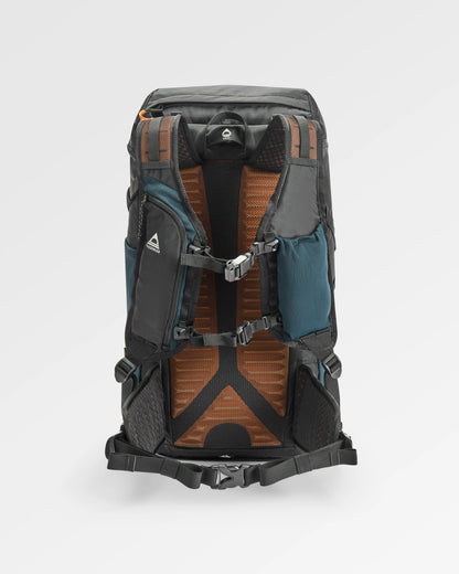 Trailscape 30L Backpack - Black - Flatlay