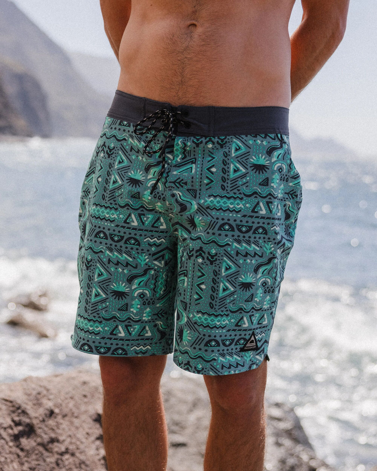 Cruiser Netplus® 19" Boardshort - Elemental Geo Arctic - Lifestyle