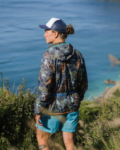 Gusto Windshell Anorak - Palm Camo Apricot - Lifestyle