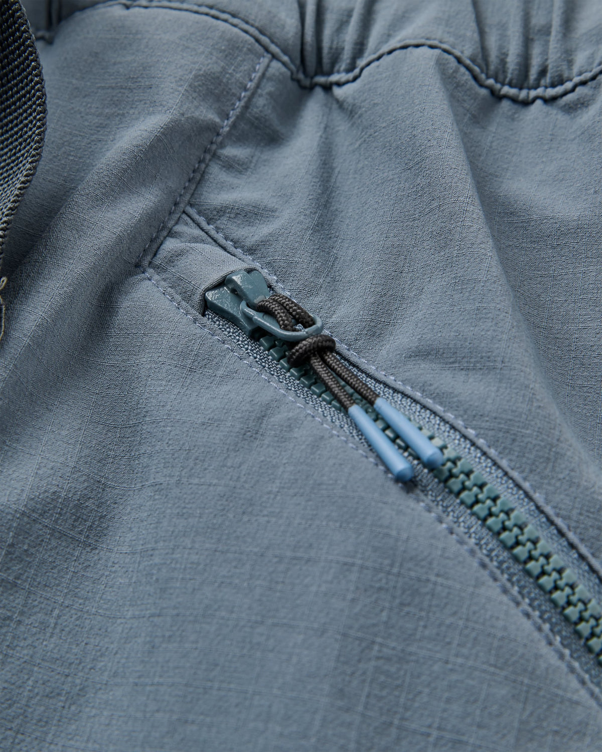Stride Trail Short - Storm Grey - Flatlay
