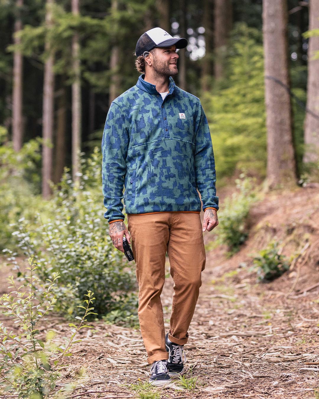 Adrift Polar Fleece - Oak Patch Deep Ocean - Lifestyle