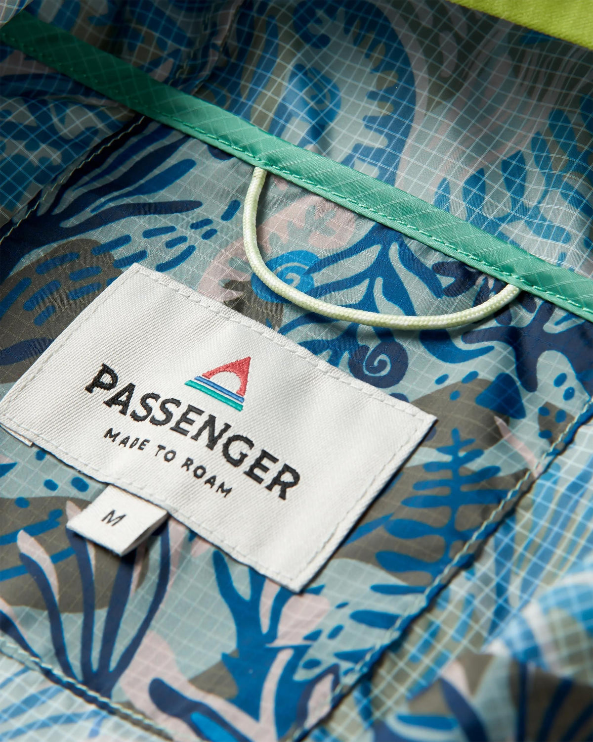 Gusto Windshell Anorak - Abstract Seaweed Pistachio - Flatlay