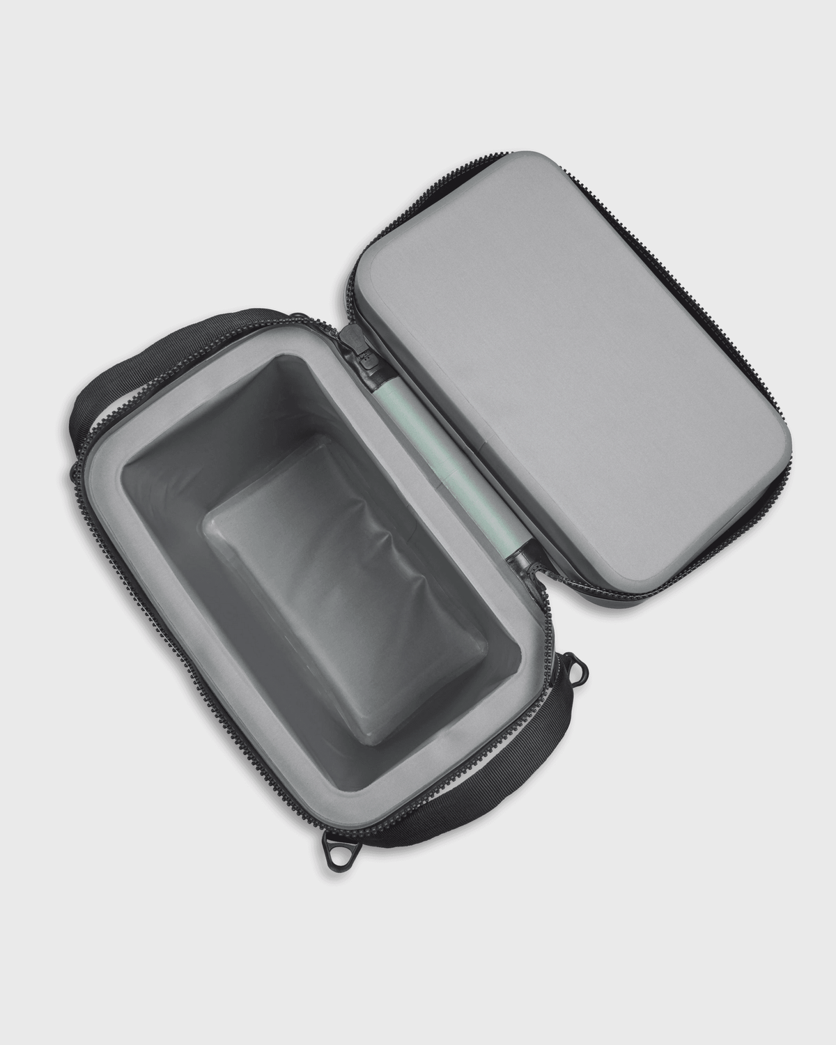 Dometic PSC19 Cooler Bag - Moss Green - Flatlay