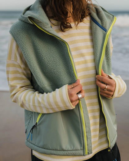 Beebalm Sherpa Fleece Vest - Pistachio - Lifestyle
