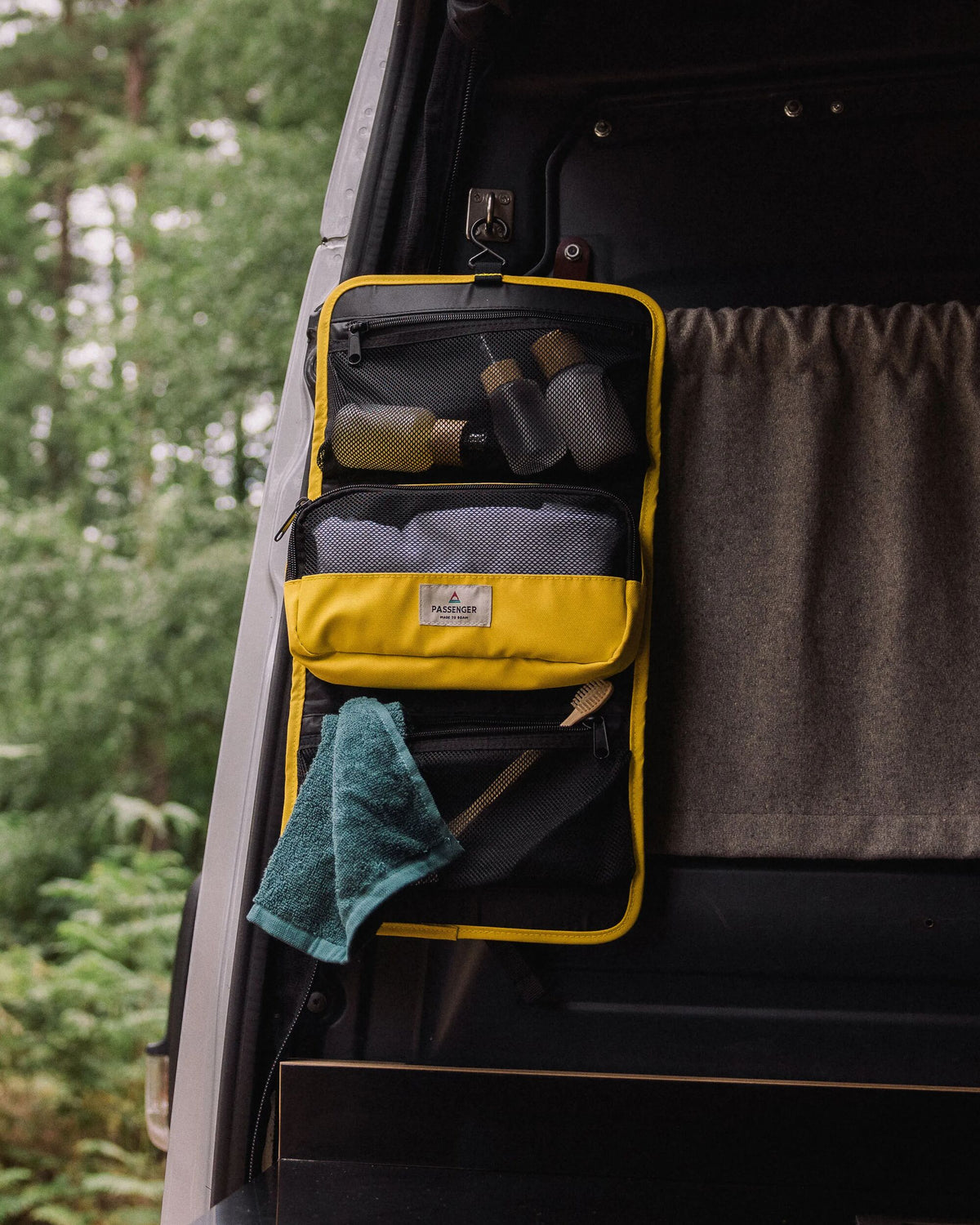 Drop Wash Kit - Dandelion Yellow - Lifestyle