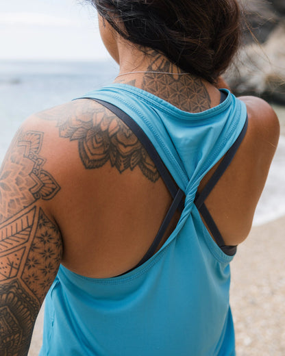 Twist Active Vest - Blue Pool - Lifestyle