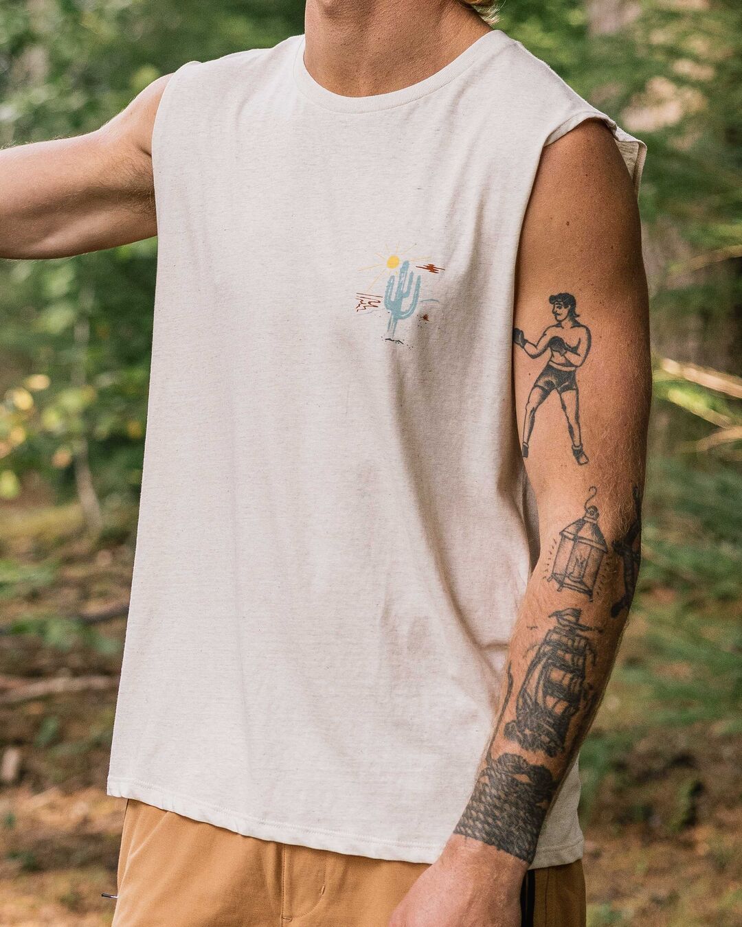 Tizana Vest - Milky Marl - Lifestyle