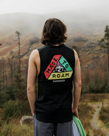 Boardwalk Active Vest - Black - Lifestyle