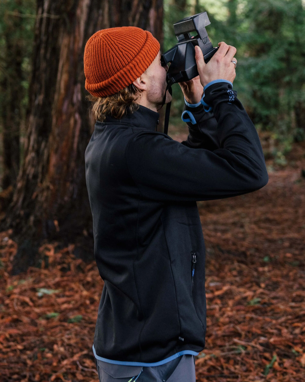 Solitude Polartec® Fleece Pullover - Black - Lifestyle