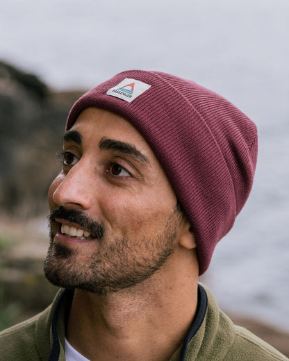 Core Low-Top Beanie - Wine - Lifestyle - Male