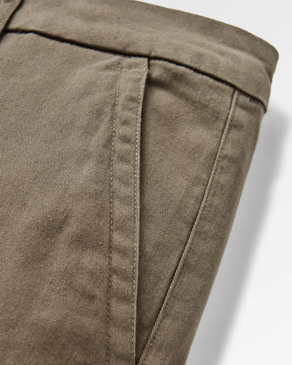 365 Cotton Short - Dusty Olive - Flatlay