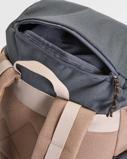 Vantage 24L Backpack - Charcoal/ Caramel - Flatlay
