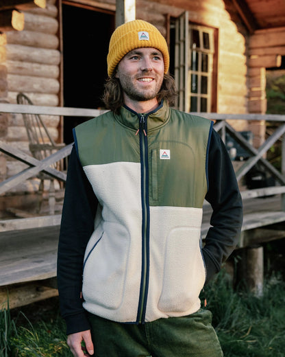Offgrid Sherpa Fleece Vest - Oatmeal/Khaki - Lifestyle