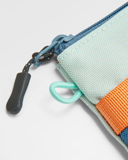 Essentials Pouch - Rich Navy/Surf Spray/Moonlight Blue - Flatlay
