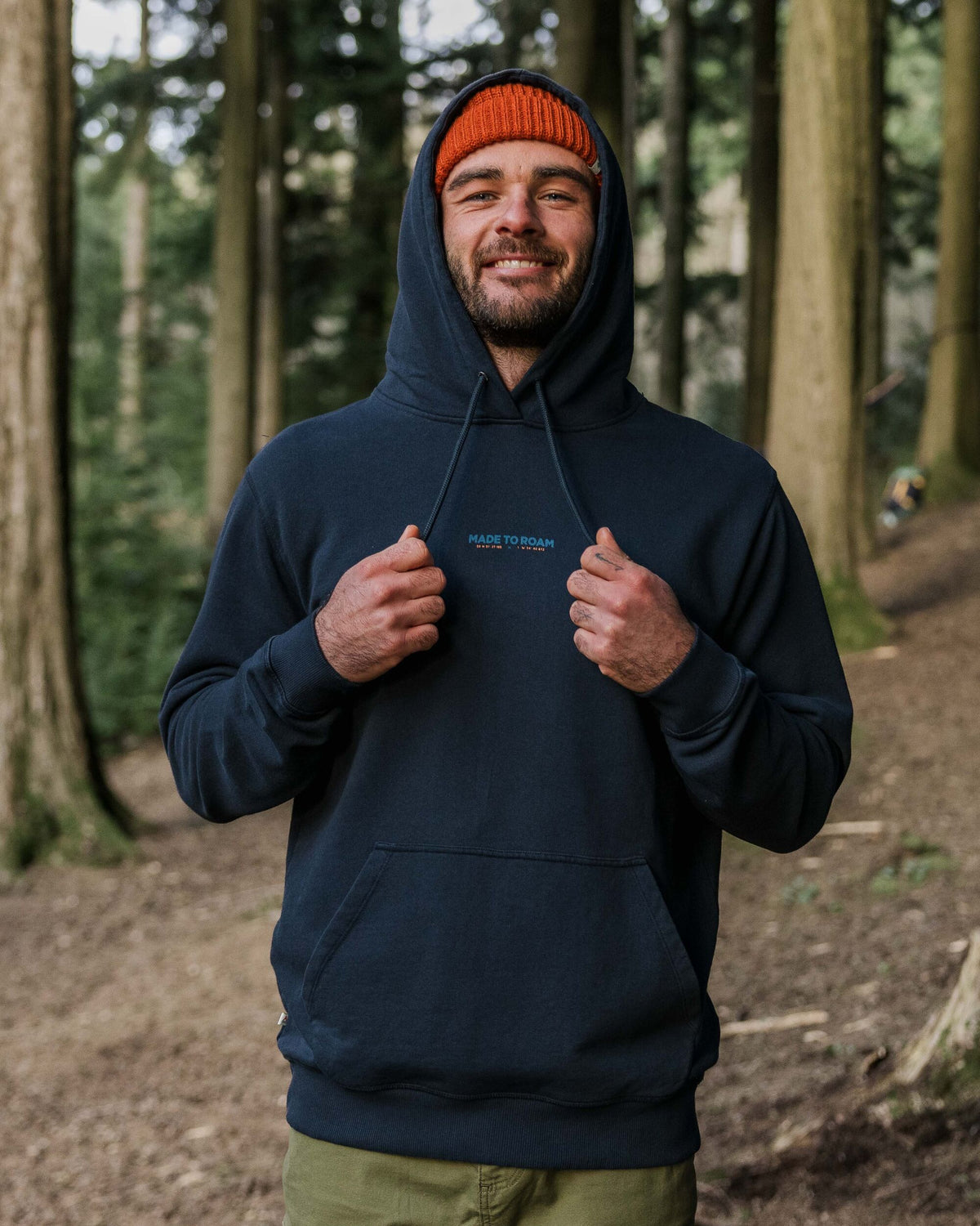 Pace Hoodie - Deep Navy - Lifestyle