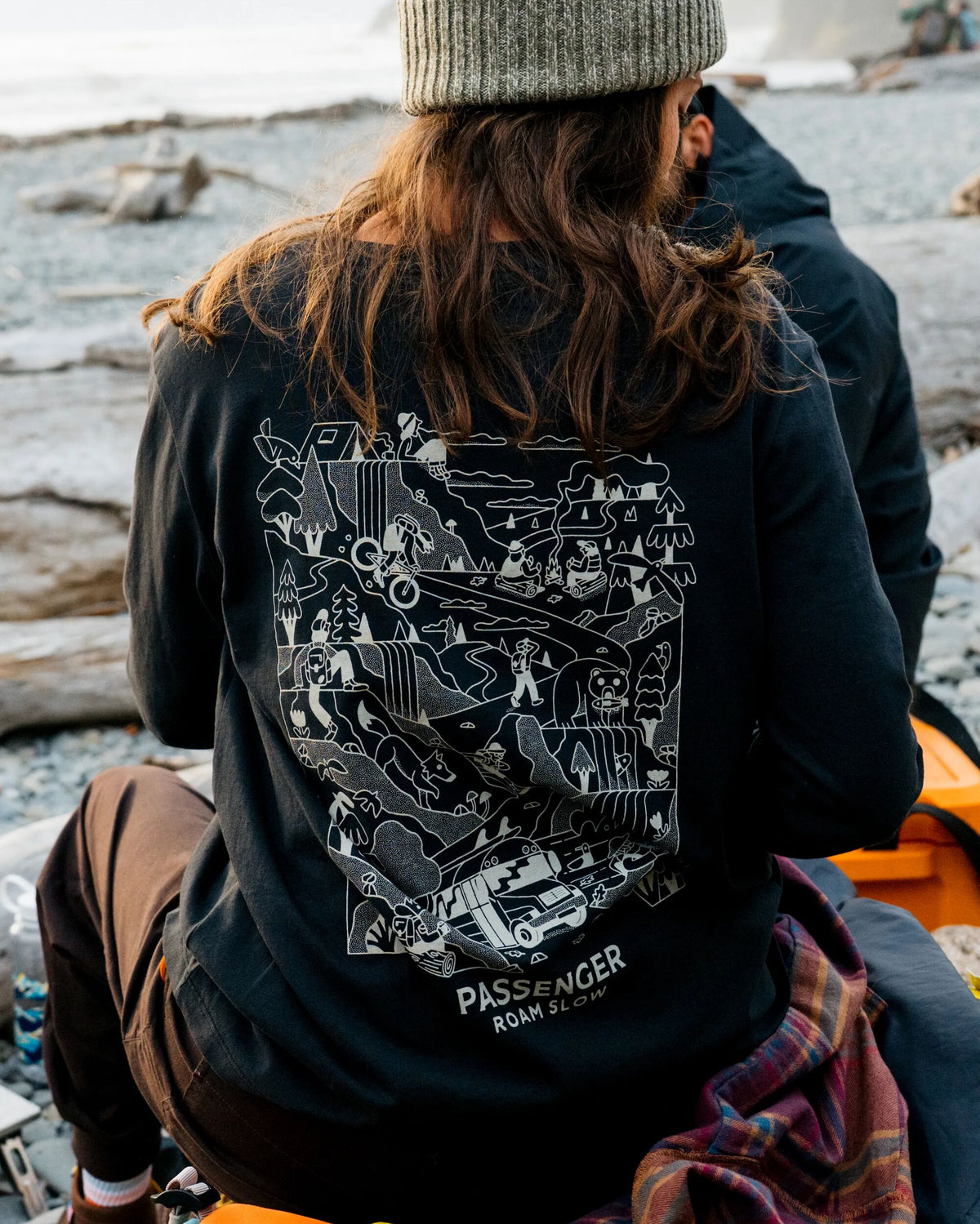 Roam Slow Women's LS T-Shirt - Black - Lifestyle