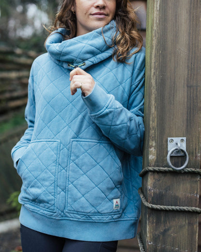 Clementine Quilted High Neck - Bluejay - Lifestyle
