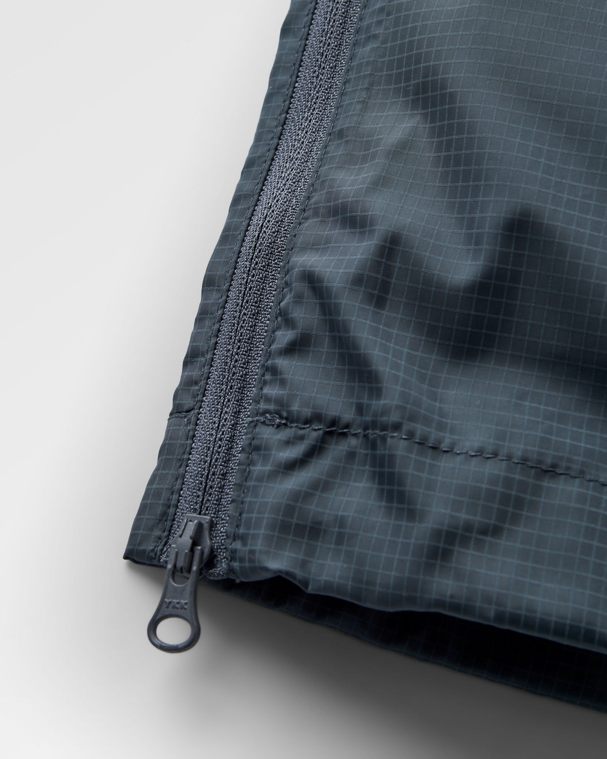 Viento Windshell Trouser - Charcoal - Flatlay