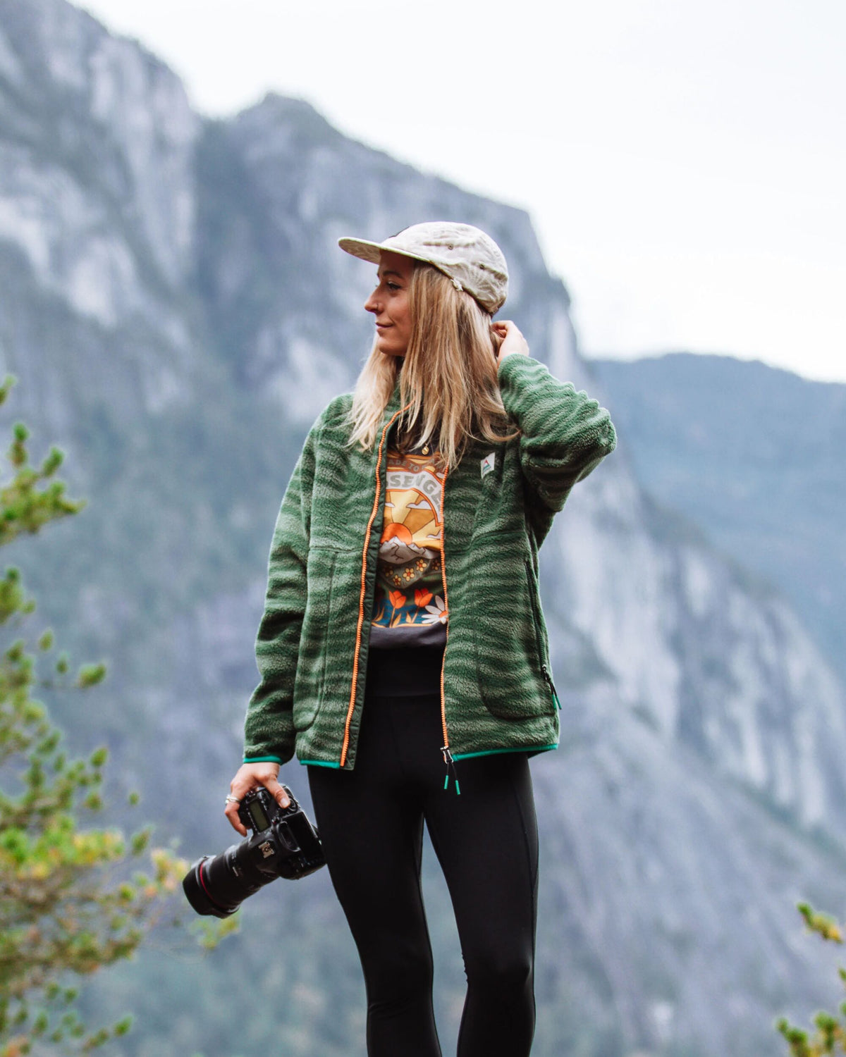 Fairbanks Full Zip Sherpa Fleece - Strata Fir Tree - Lifestyle