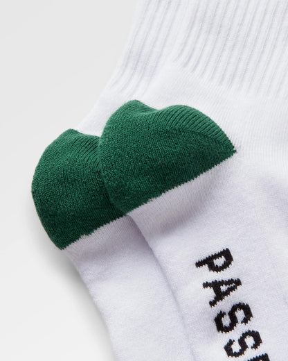 Classic Midweight Crew Socks - White - Flatlay