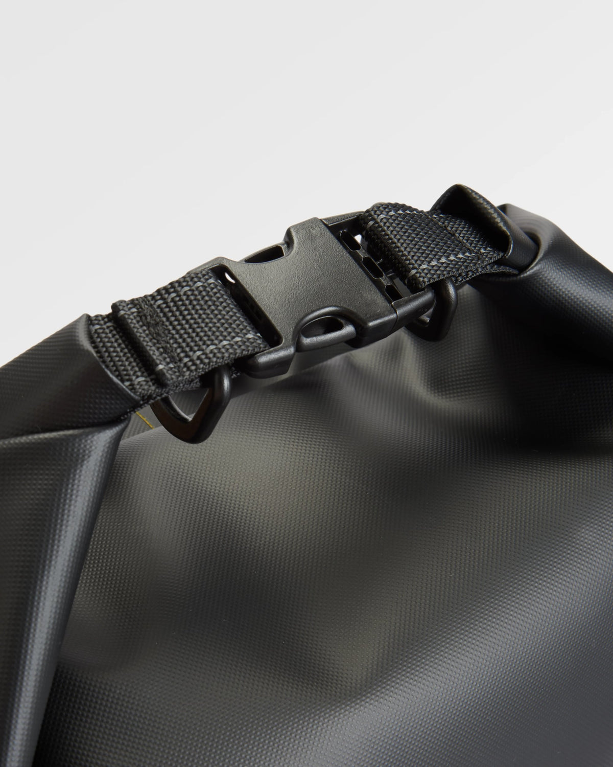 Tide 30L Dry Bag - Black - Flatlay