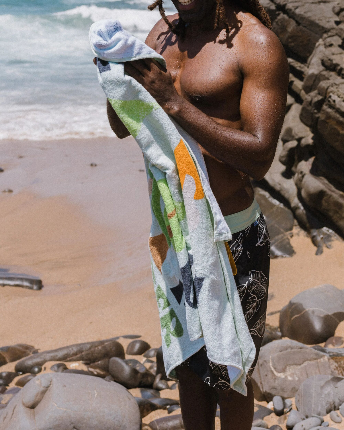 Tideline Cotton Beach Towel - Spearmint - Lifestyle - Male