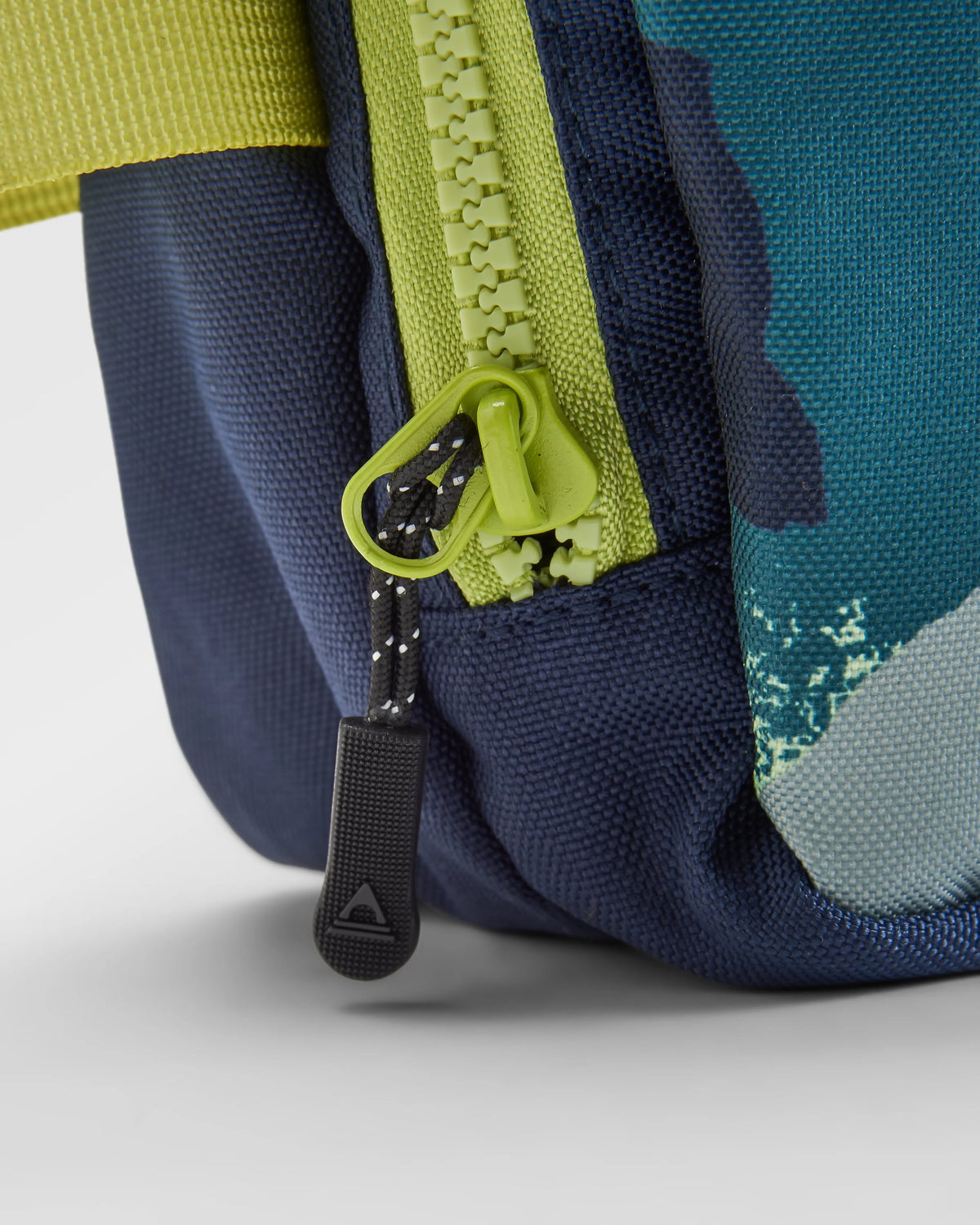 Travel Wash Kit - Alpine Camo Rain Forest - Flatlay