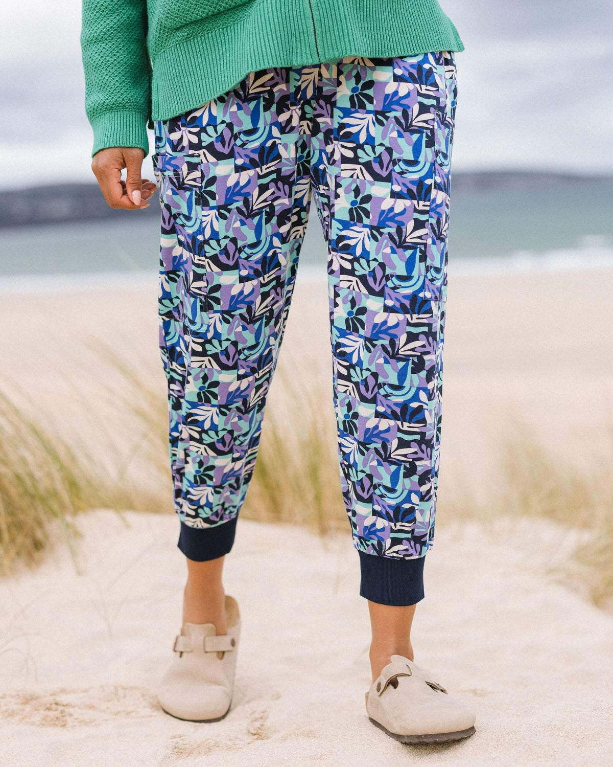 Day Dream Trouser - Mountain Foliage Purple - Lifestyle