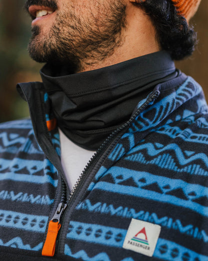 Mist Neck Gaiter - Black - Lifestyle - Male