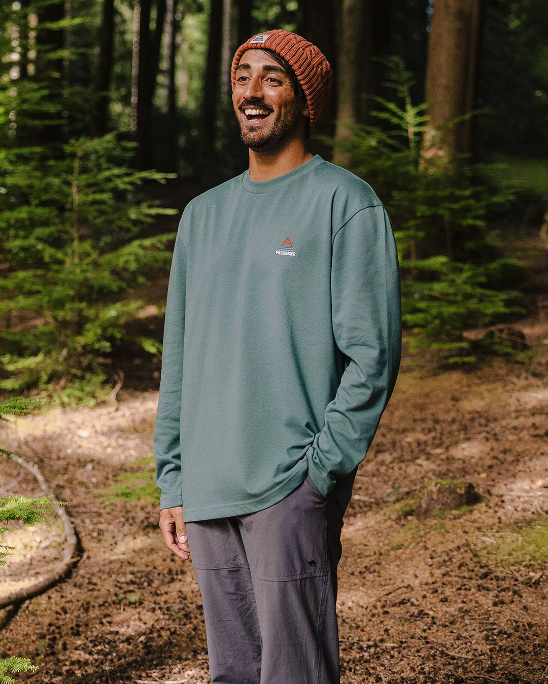 Vita Relaxed LS T-Shirt - Deep Ocean - Lifestyle