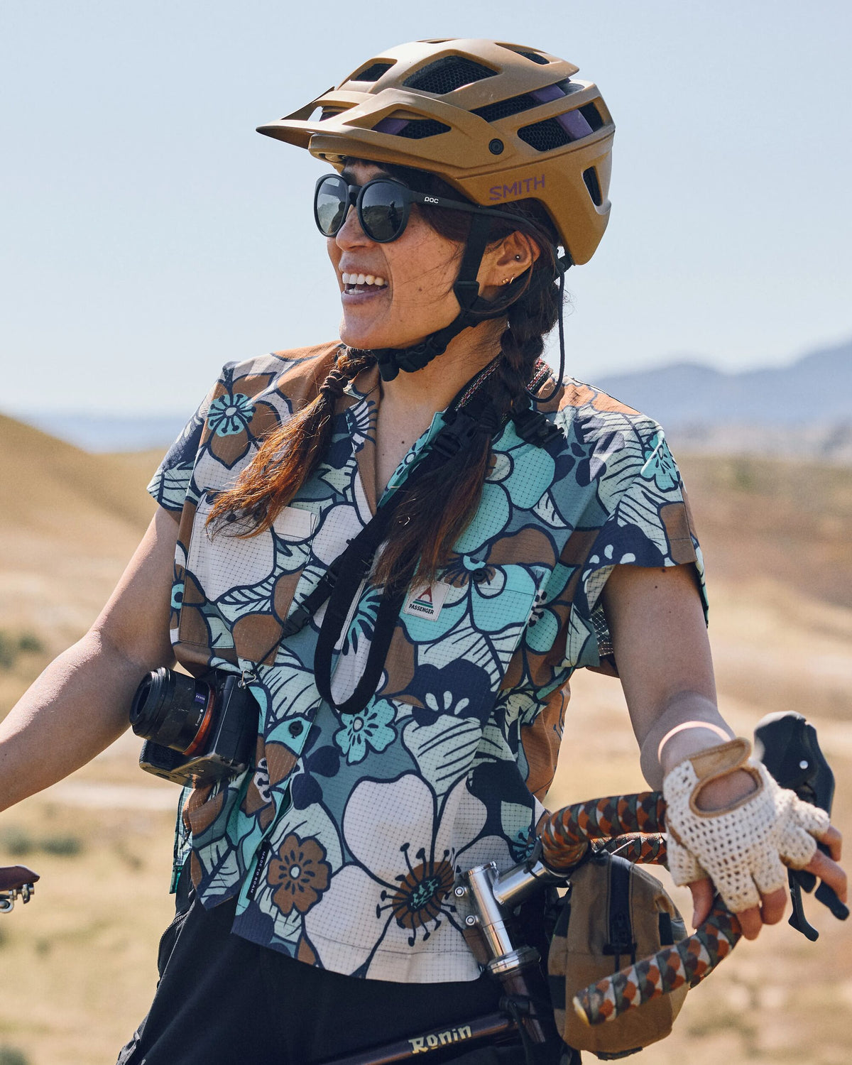 365 Active Boxy Shirt - Vintage Floral Aqua - Lifestyle