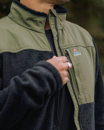 Venturescape Men's Fleece - Black/Khaki - Lifestyle
