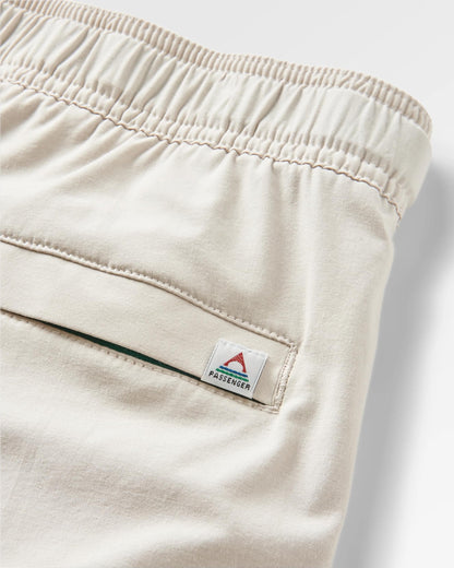 Core All Purpose Short - Pebble Grey - Flatlay