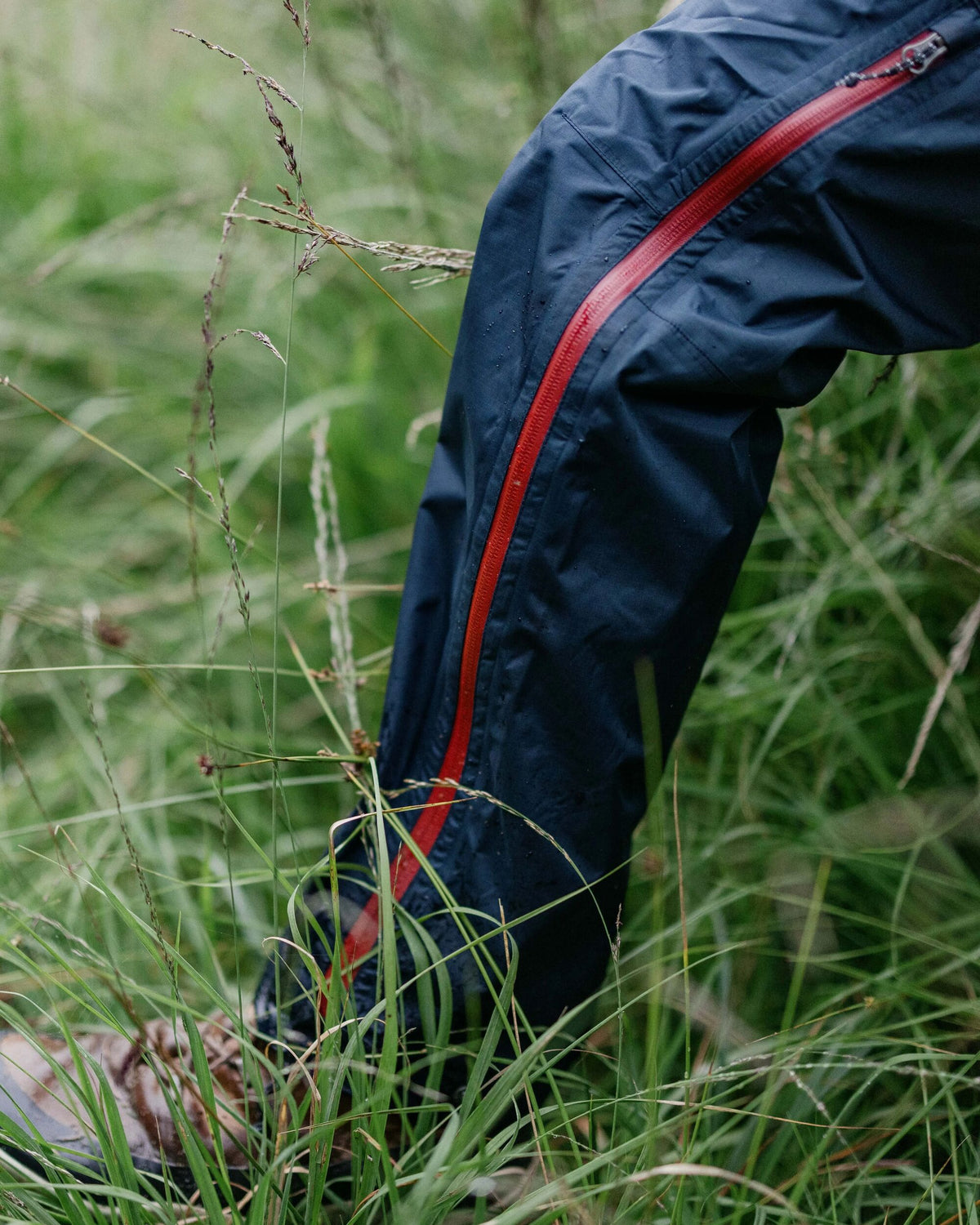 Droplet Waterproof Trouser - Deep Navy - Lifestyle