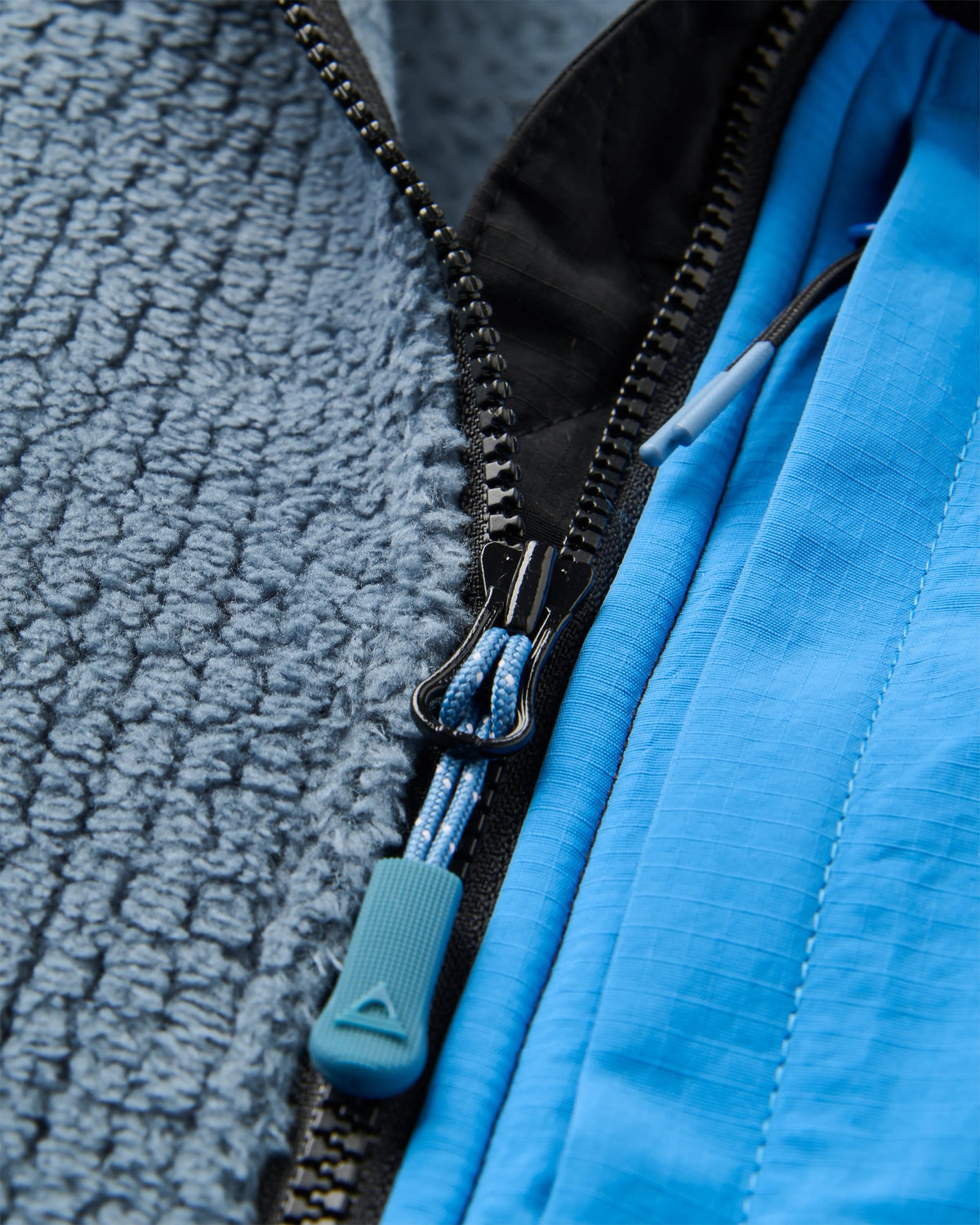 Venturescape Men's Fleece Vest - Storm Grey/Black - Flatlay